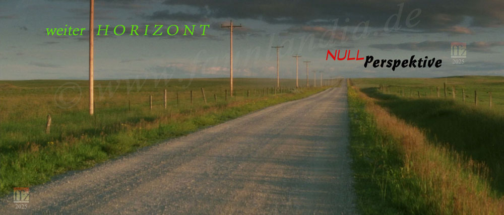 " weiter HORIZONT  -  NULL Perspektive "   ... ist ein TextBild-Werk von Knstler Frank Friedrich Zilly aus Schielberg im Schwarzwald.    Neulich erst hrte ich jemanden sagen :   "Ich komme mir vor, wie ein langsam dahinsiechender, anscheinend uninteressant gewordener Zierfisch, den man einst ungefragt ausgesetzt hat in einem mickrig kleinen und obendrein viel zu voll besetzten, viel zu warmen Aquarium. Ein Aquarium, in das heute von all den Vorbeikommenden lange schon niemand mehr staunend und voll Bewunderung hineinschaut. Ein Aquarium nmlich, bei dessen Anblick die Leute eher die Nase rmpfen.“ Wer wei, in welche (volldigitale) Anderswelt-„Simulation“ der gezielt gelangweilte Betreiber des alten, noch 100% analogen (und irgendwann halt auch bel riechenden) Aquriums mittlerweile lieber ein- oder abtaucht. Und woher berhaupt kommt diese Liebe, ja regelrechte Schwche fr simulierte Schein-Welten ? Fr den billigen (An)Schein anstatt ein respektables, wrdiges „Da-SEIN“ ? Sind wir selbst womglich gar nur kleine (universell austauschbare) 08/15-Basis-Schaltkreise in einer gewaltigen elektronischen Simulation irgendwelcher gelangweilter Aliens, die uns Millionen von Jahren an Entwicklung voraus sind ? Von artifizieller (knstlicher) Intelligenz (AI res. KI) gesteuerte Funktionseinheiten, die manches haben, sogar Sexappeal mitunter, aber eines garantiert nicht : Einen -Freien Willen- … … … ? “ Knstler Frank Friedrich Zilly, 2. Okt. 2025